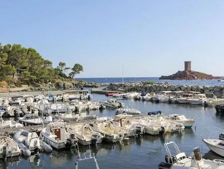Cap Esterel Agay Saint Raphael Vue Coeur Du Site Piscine Golf Mer Studio 4 Personnes Chez Magali Exterior photo