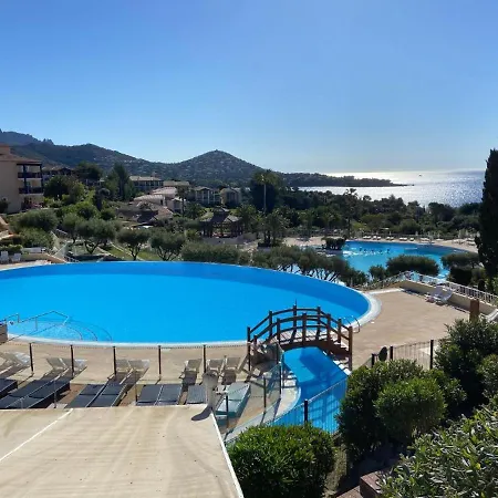 Cap Esterel Agay Saint Raphael Vue Coeur Du Site Piscine Golf Mer Studio 4 Personnes Chez Magali Exterior photo