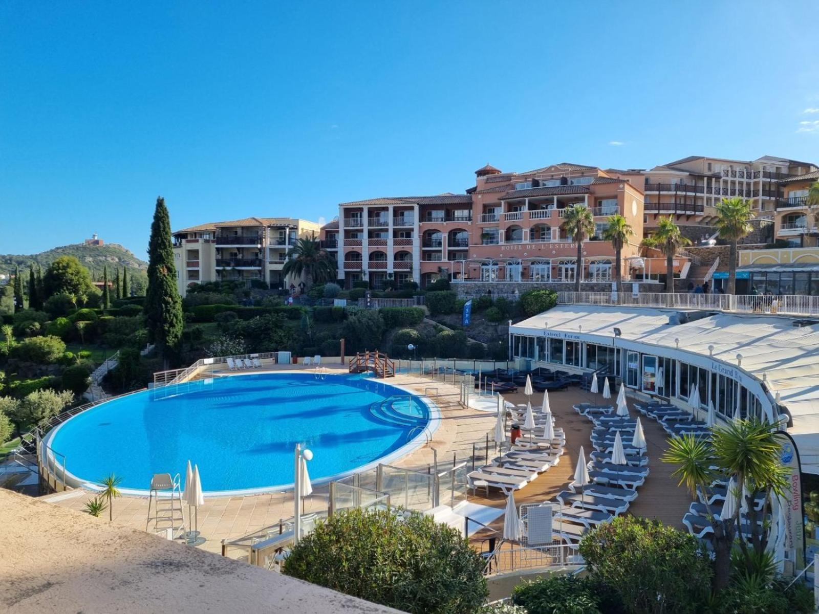Apartment Cap Esterel Agay Raphael Vue Coeur Du Site Piscine Golf 4 Personnes Chez Magali