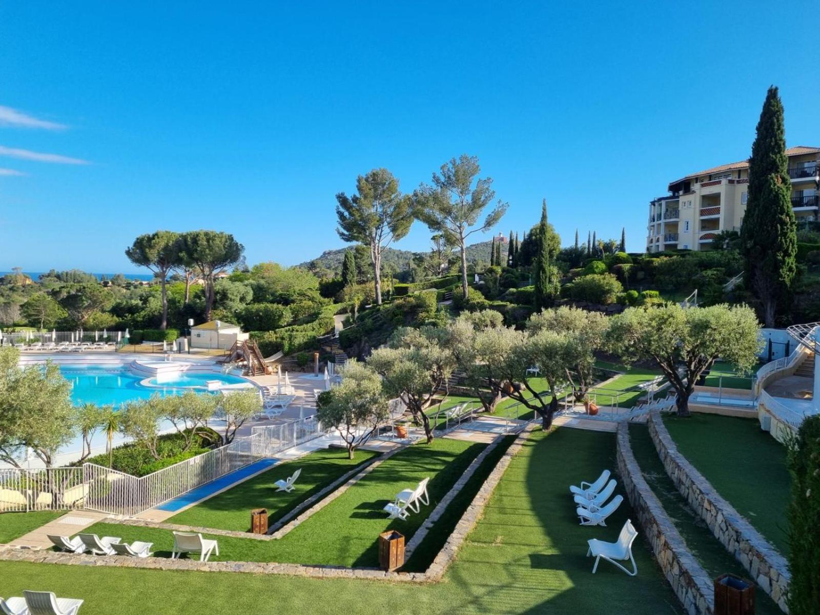 Apartment Cap Esterel Agay Raphael Vue Coeur Du Site Piscine Golf 4 Personnes Chez Magali